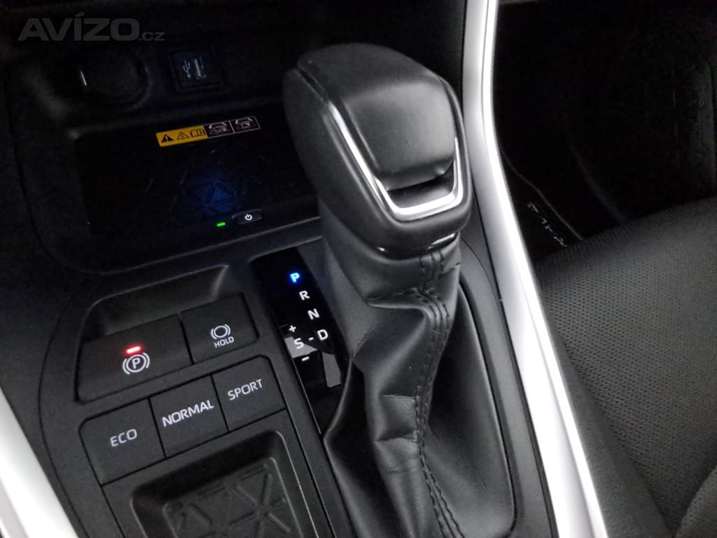 Foto inzerátu Toyota RAV 4 2.5 Hybrid