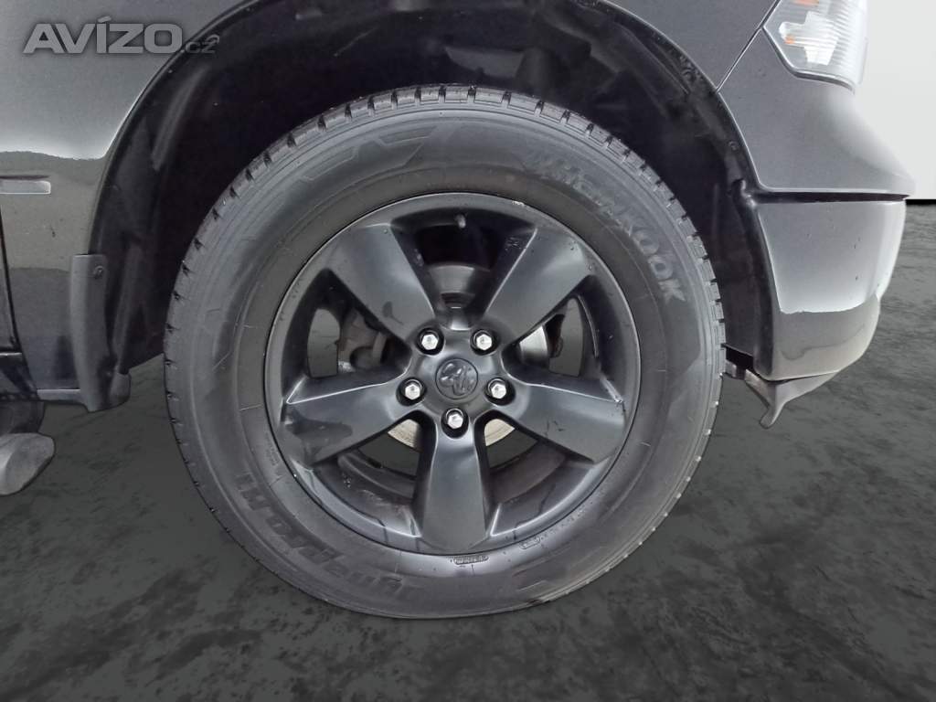 Foto inzerátu Ram 1500 5.7 V8 Hemi