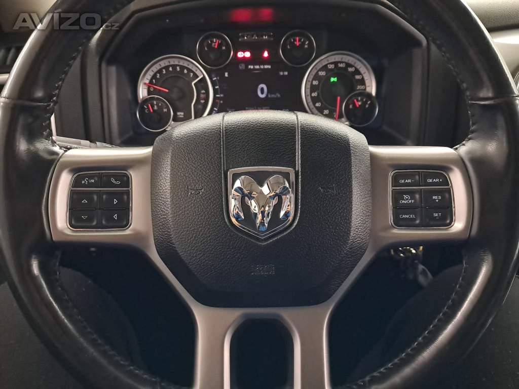 Foto inzerátu Ram 1500 5.7 V8 Hemi