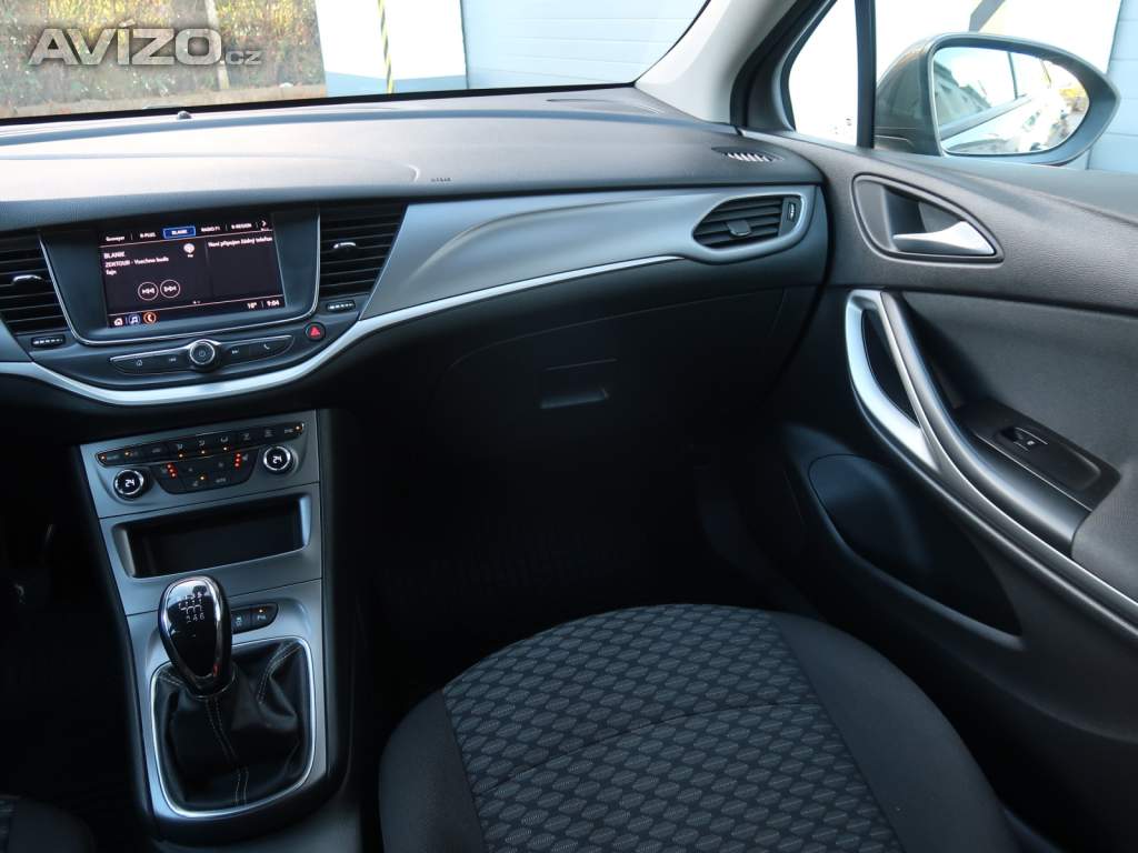Foto inzerátu Opel Astra 1.2 Turbo