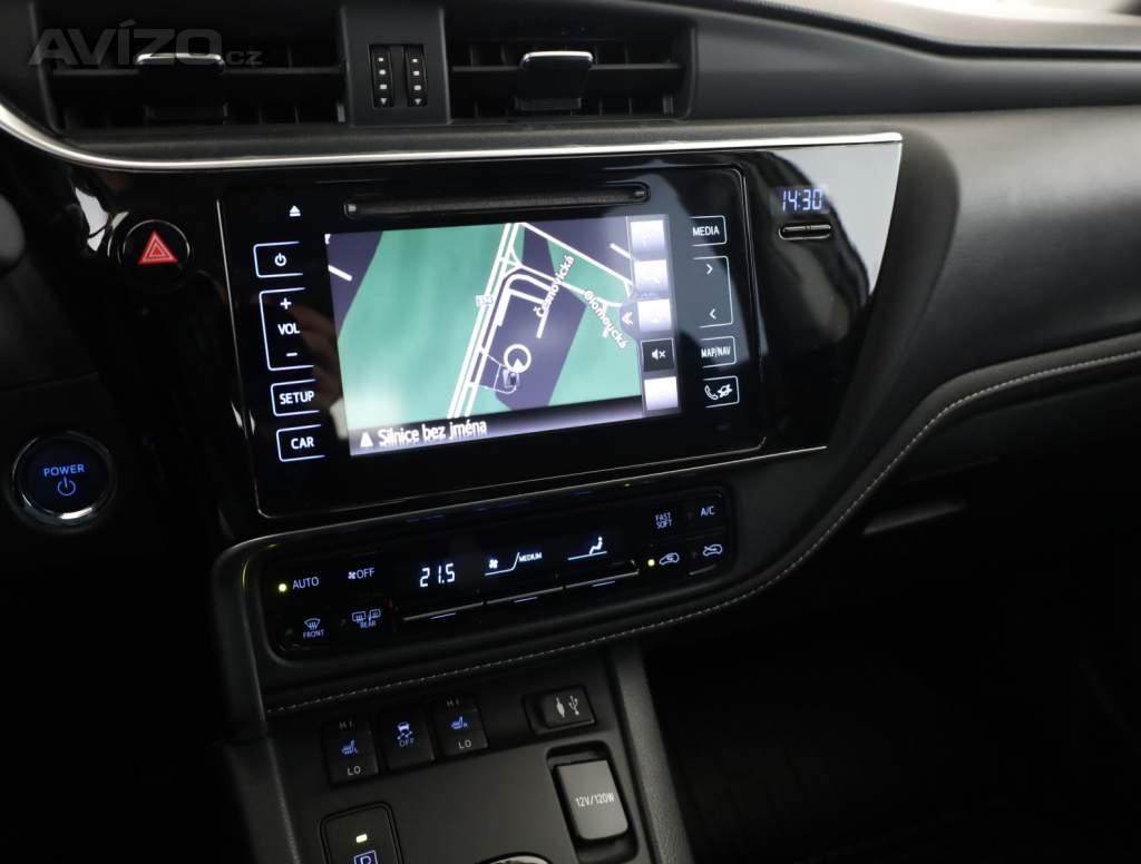 Foto inzerátu Toyota Auris Hybrid