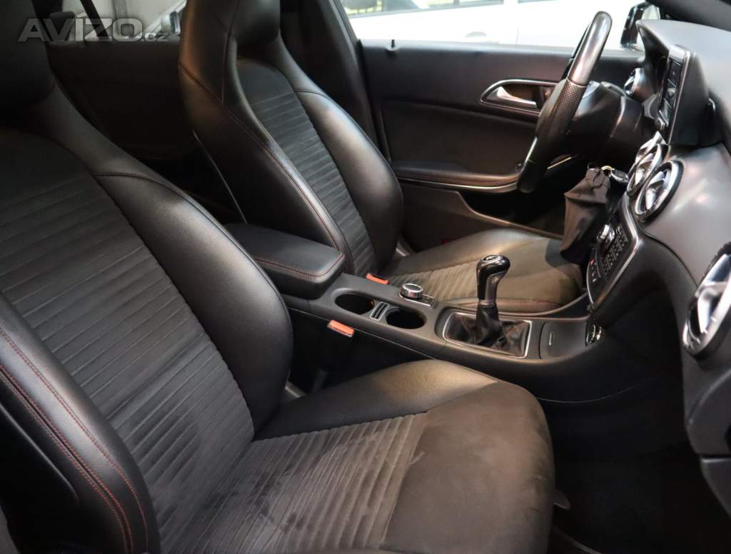 Foto inzerátu Mercedes CLA 200 CDI