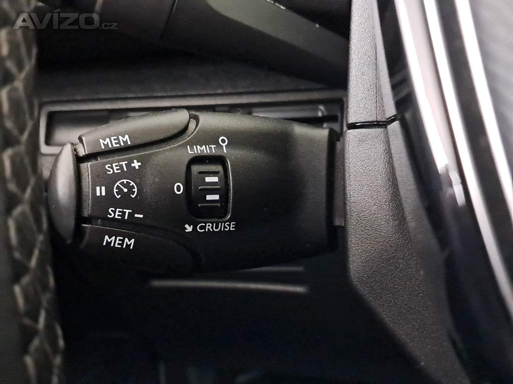 Foto inzerátu Peugeot 3008 1.5 BlueHDi