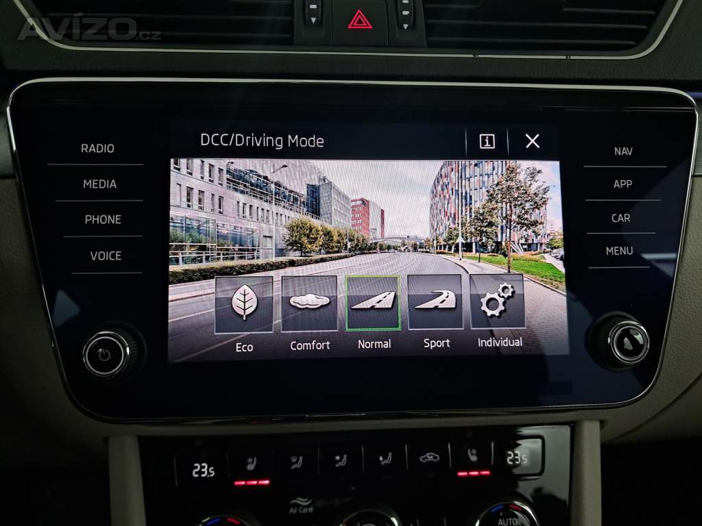 Foto inzerátu Skoda Superb 2.0 TDI