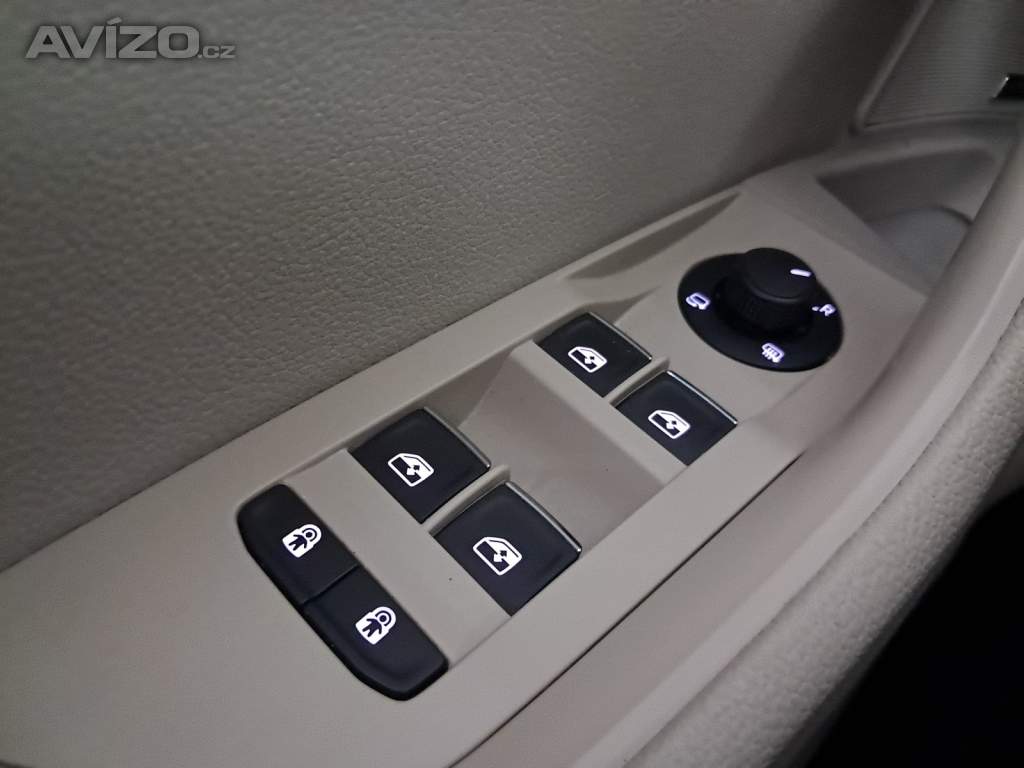 Foto inzerátu Skoda Superb 2.0 TDI