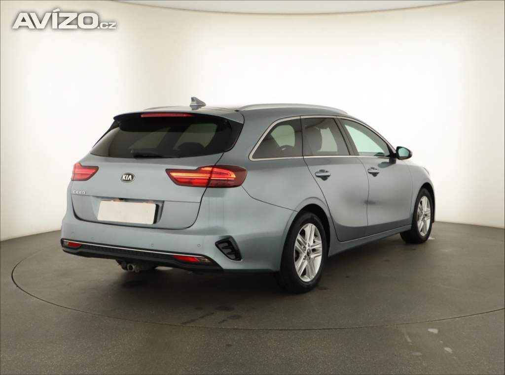 Foto inzerátu Kia Ceed 1.5 T-GDI MHEV