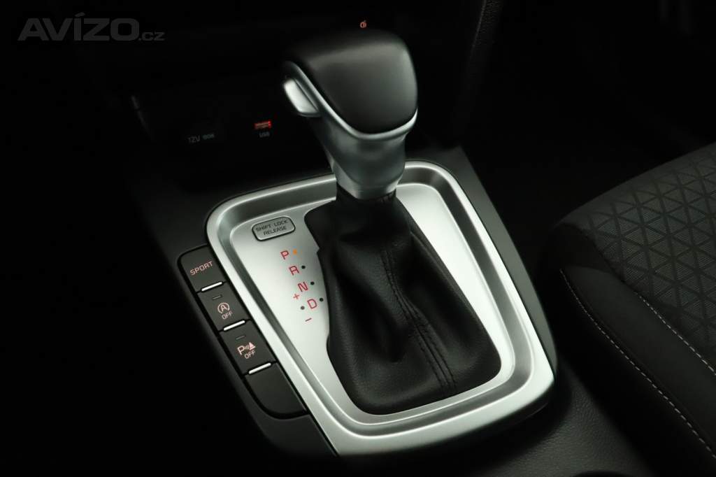 Foto inzerátu Kia Ceed 1.5 T-GDI MHEV