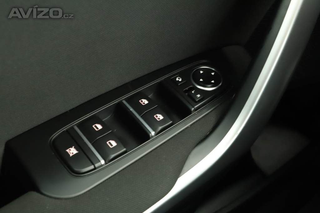 Foto inzerátu Kia Ceed 1.5 T-GDI MHEV