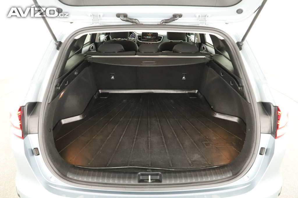 Foto inzerátu Kia Ceed 1.5 T-GDI MHEV