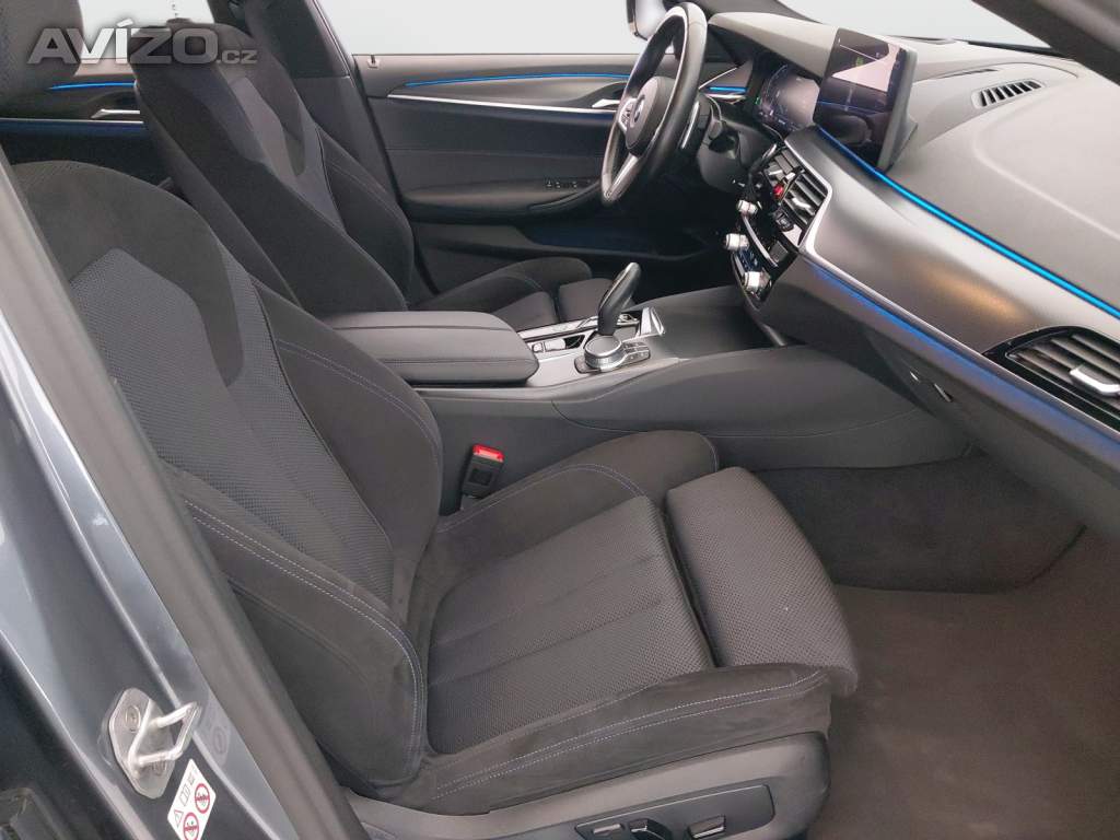 Foto inzerátu BMW 5 530e