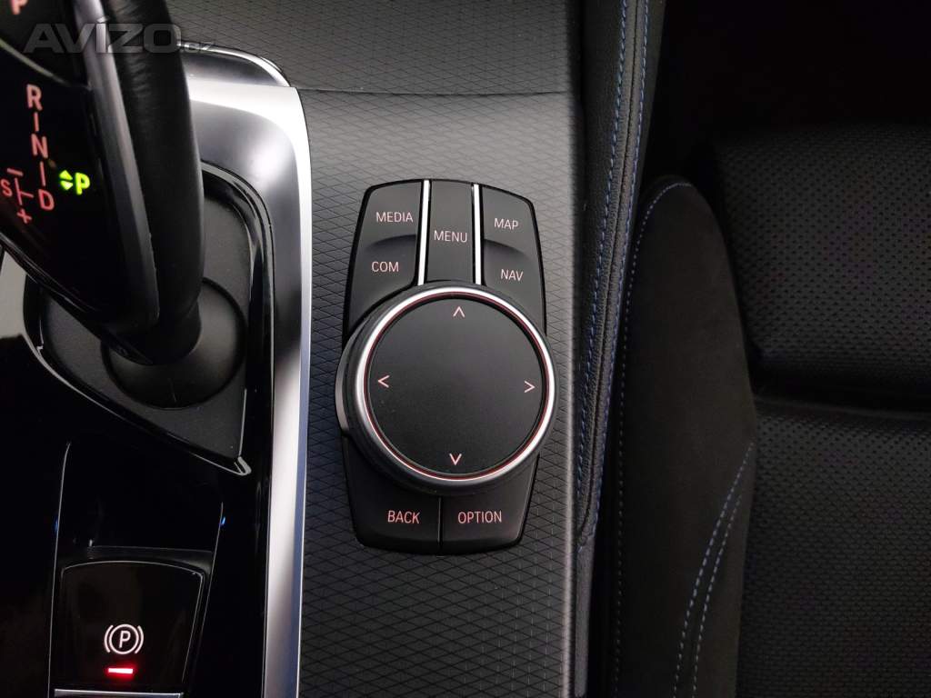 Foto inzerátu BMW 5 530e