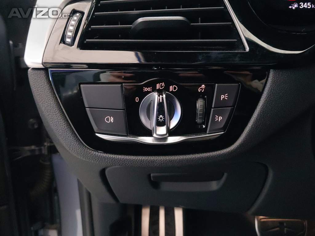 Foto inzerátu BMW 5 530e
