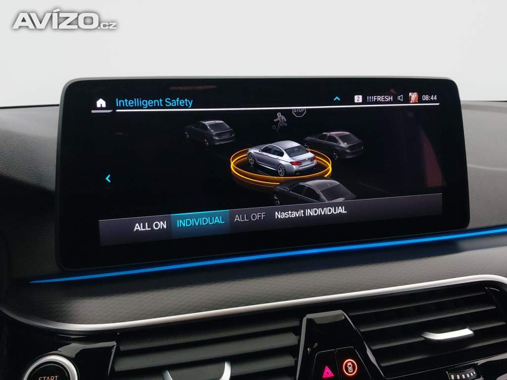 Foto inzerátu BMW 5 530e