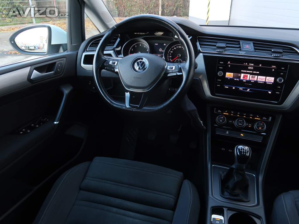 Foto inzerátu VW Touran 1.5 TSI