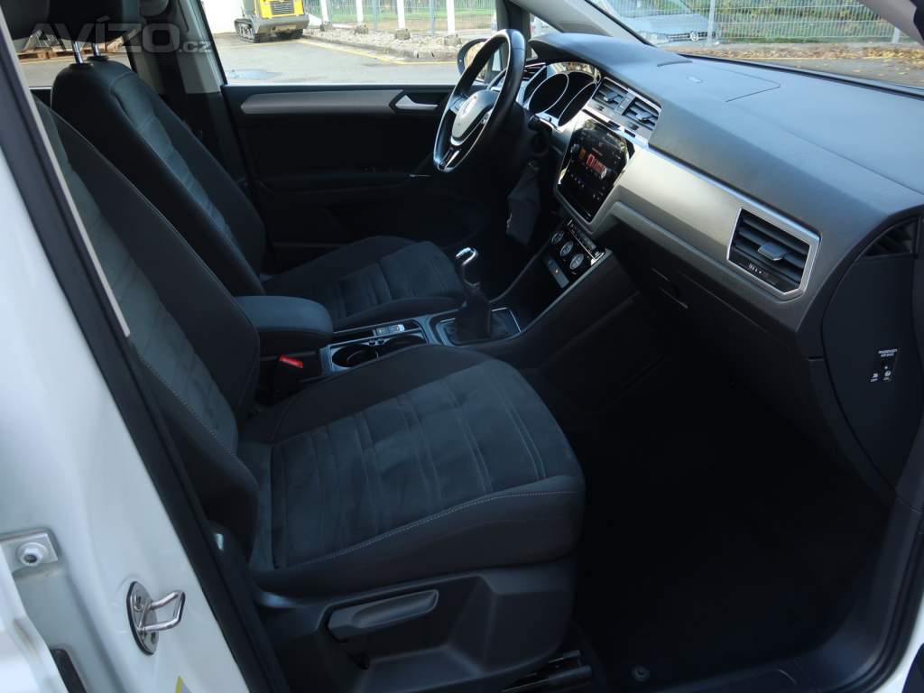Foto inzerátu VW Touran 1.5 TSI