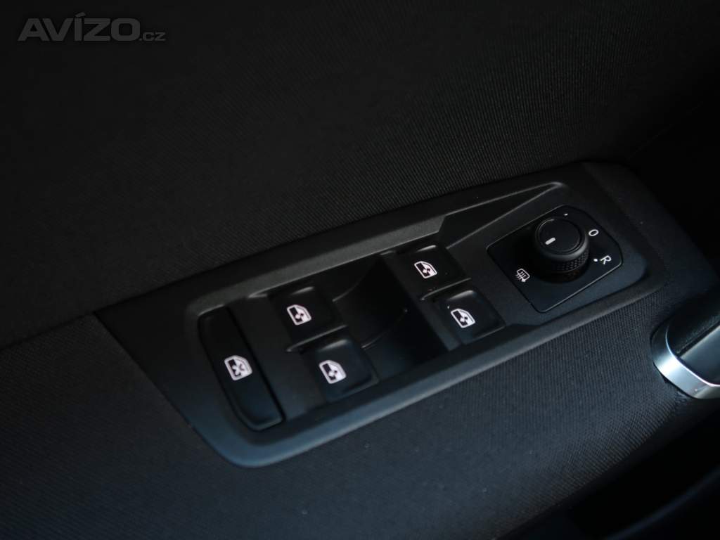 Foto inzerátu VW Touran 1.5 TSI
