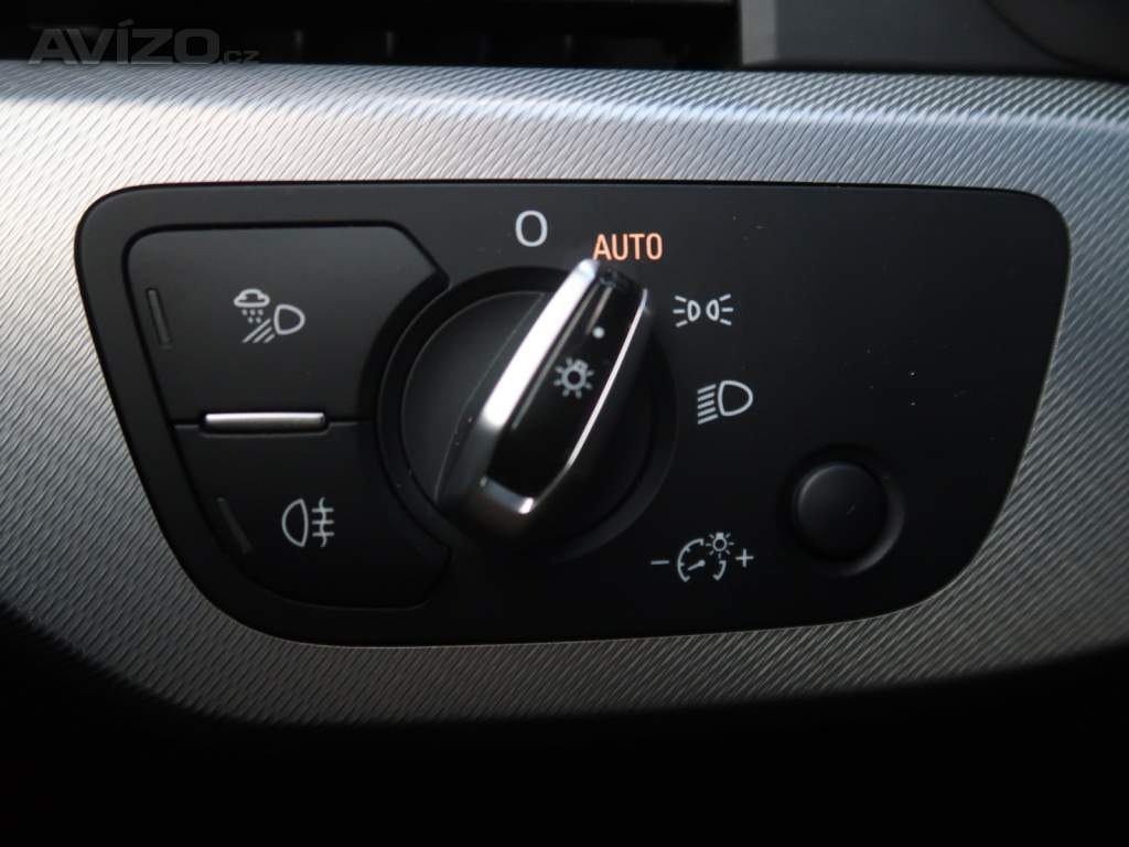 Foto inzerátu Audi A4 2.0 TDI