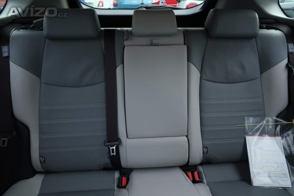 Foto inzerátu Toyota RAV 4 2.5 Hybrid