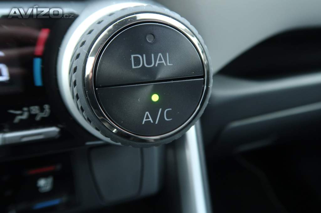 Foto inzerátu Toyota RAV 4 2.5 Hybrid