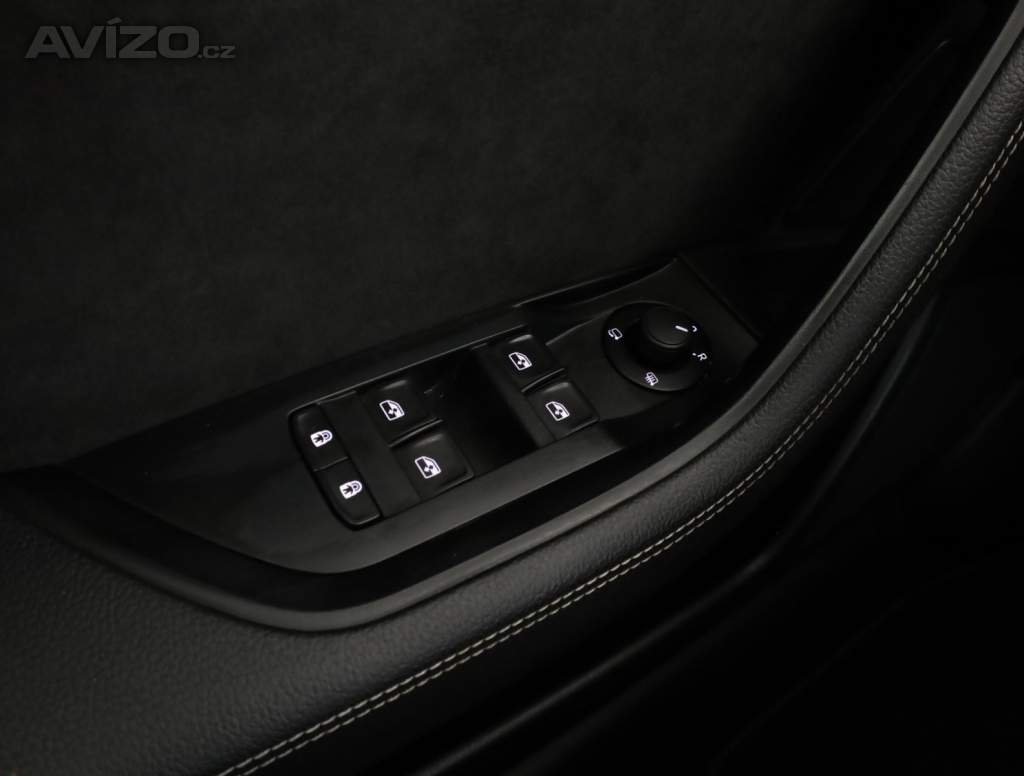 Foto inzerátu Skoda Superb 2.0 TDI