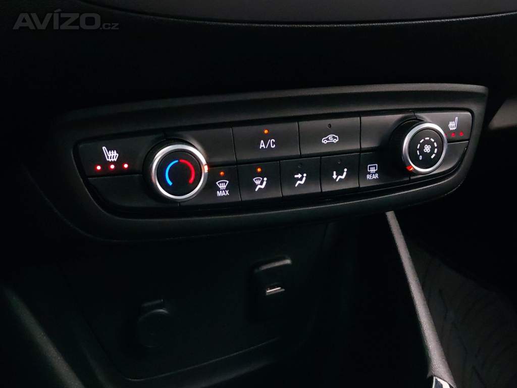 Foto inzerátu Opel Crossland 1.2 Turbo