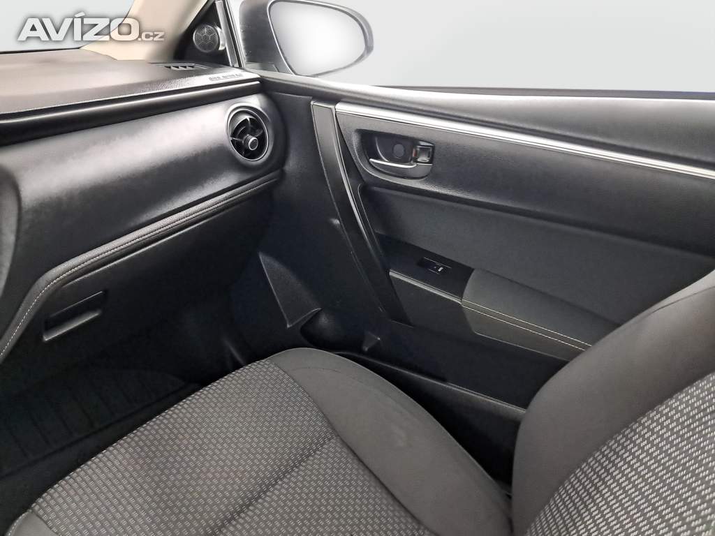 Foto inzerátu Toyota Corolla 1.6 Valvematic