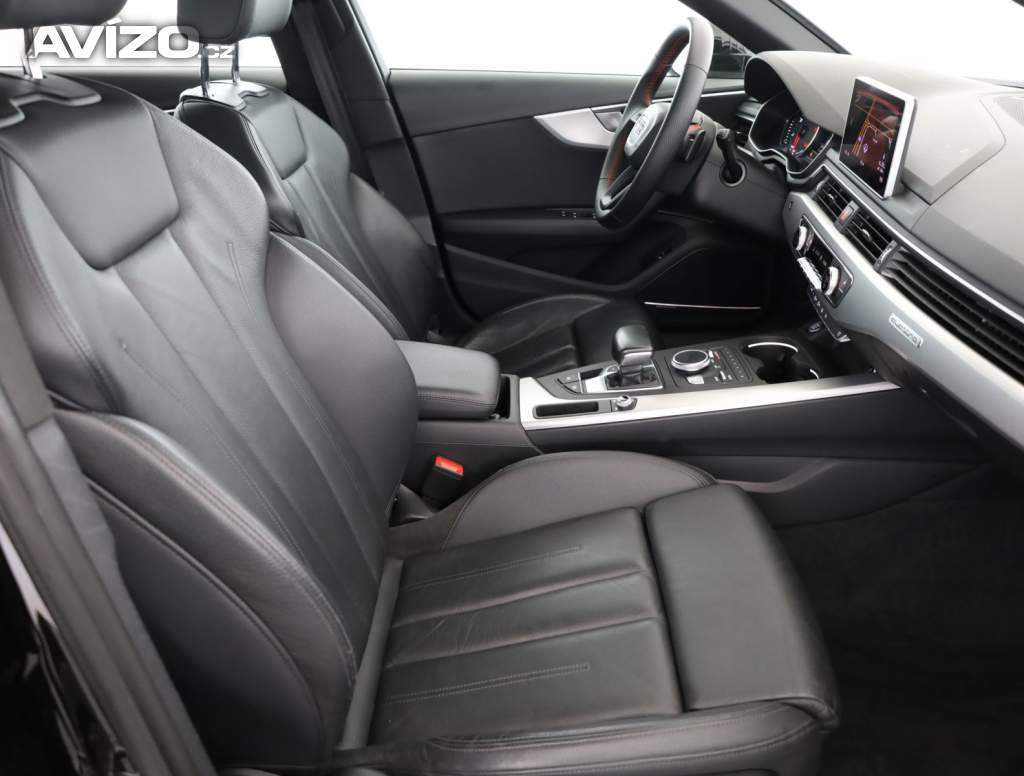 Foto inzerátu Audi A4 2.0 TDI