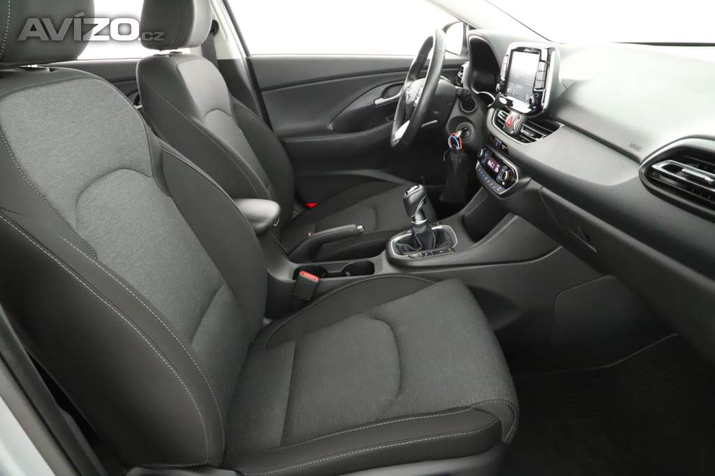 Foto inzerátu Hyundai i30 Fastback 1.5 T-GDI MHEV