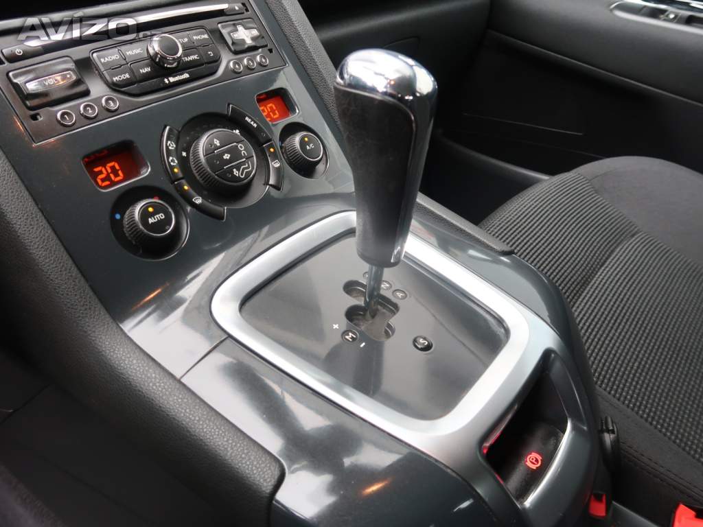 Foto inzerátu Peugeot 5008 1.6 HDi