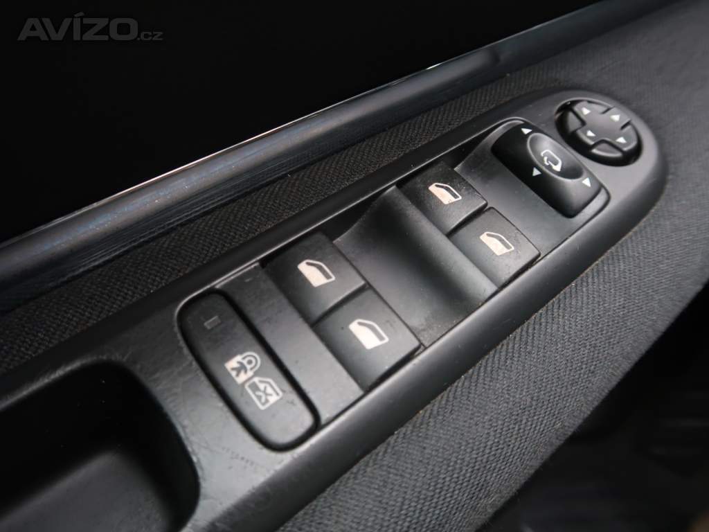 Foto inzerátu Peugeot 5008 1.6 HDi