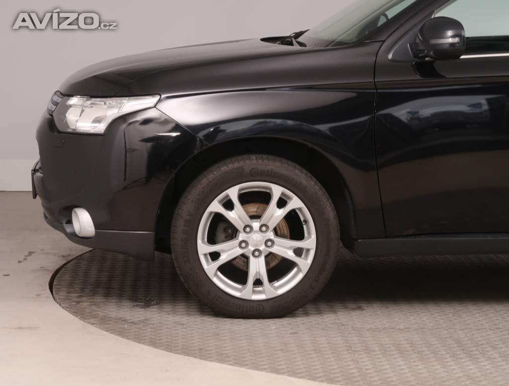 Foto inzerátu Mitsubishi Outlander 2.2 DI-D