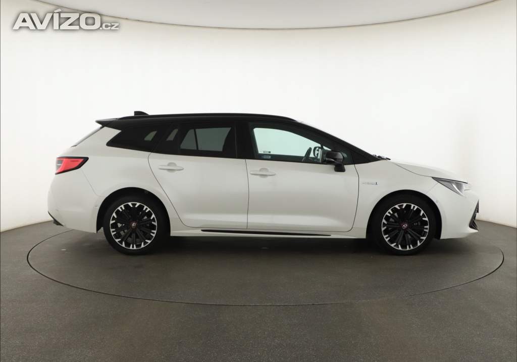 Foto inzerátu Toyota Corolla 2.0 Hybrid