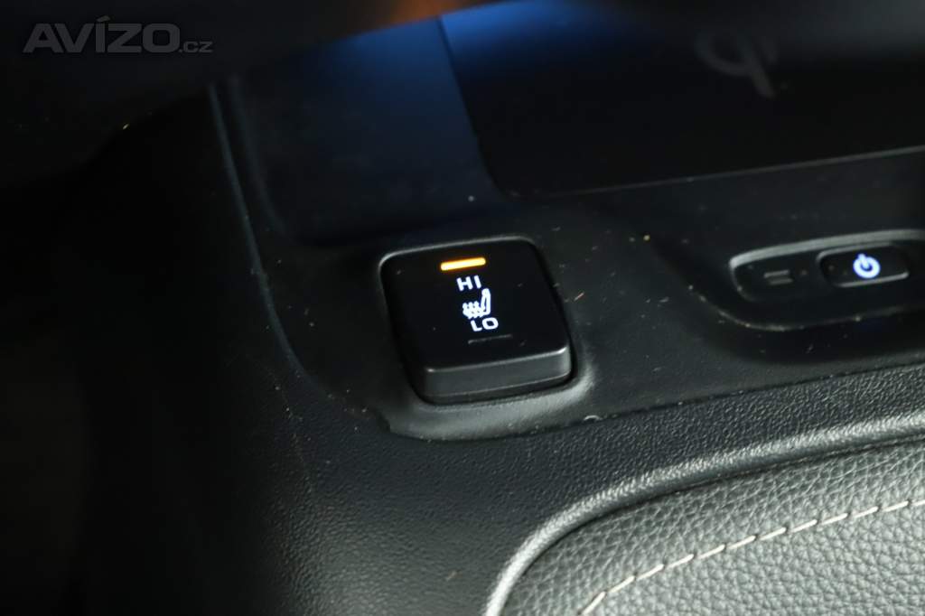 Foto inzerátu Toyota Corolla 2.0 Hybrid