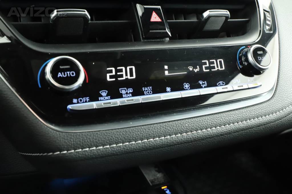 Foto inzerátu Toyota Corolla 2.0 Hybrid