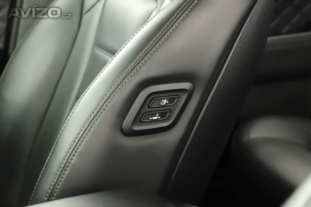 Foto inzerátu SsangYong Rexton 2.2 Diesel