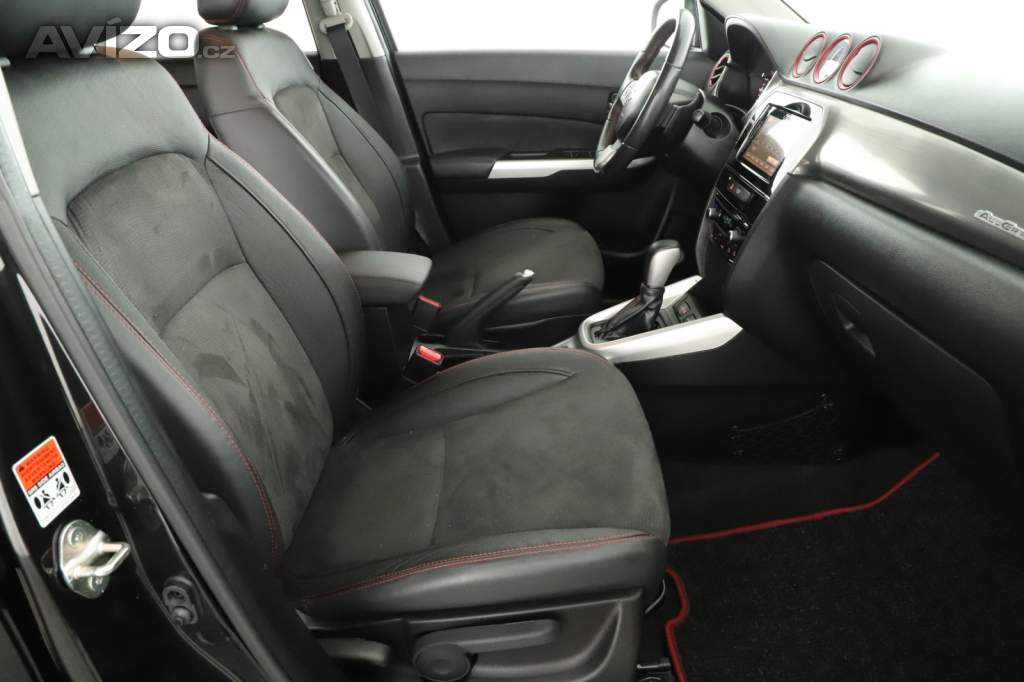 Foto inzerátu Suzuki Vitara 1.4 BoosterJet