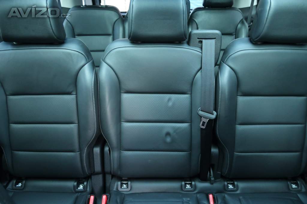 Foto inzerátu Peugeot Traveller 2.0 BlueHDi