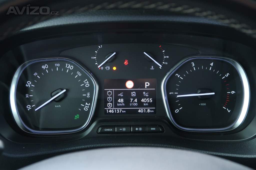 Foto inzerátu Peugeot Traveller 2.0 BlueHDi
