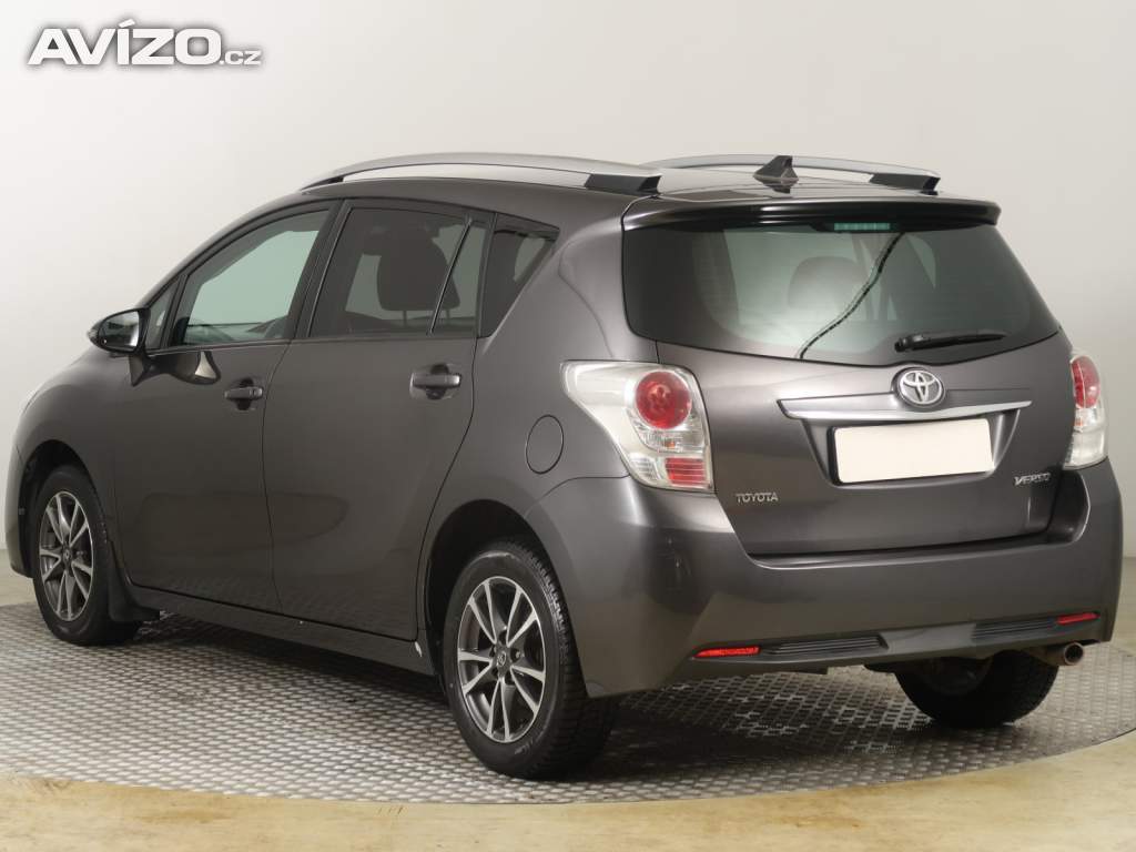 Foto inzerátu Toyota Verso 2.0 D-4D