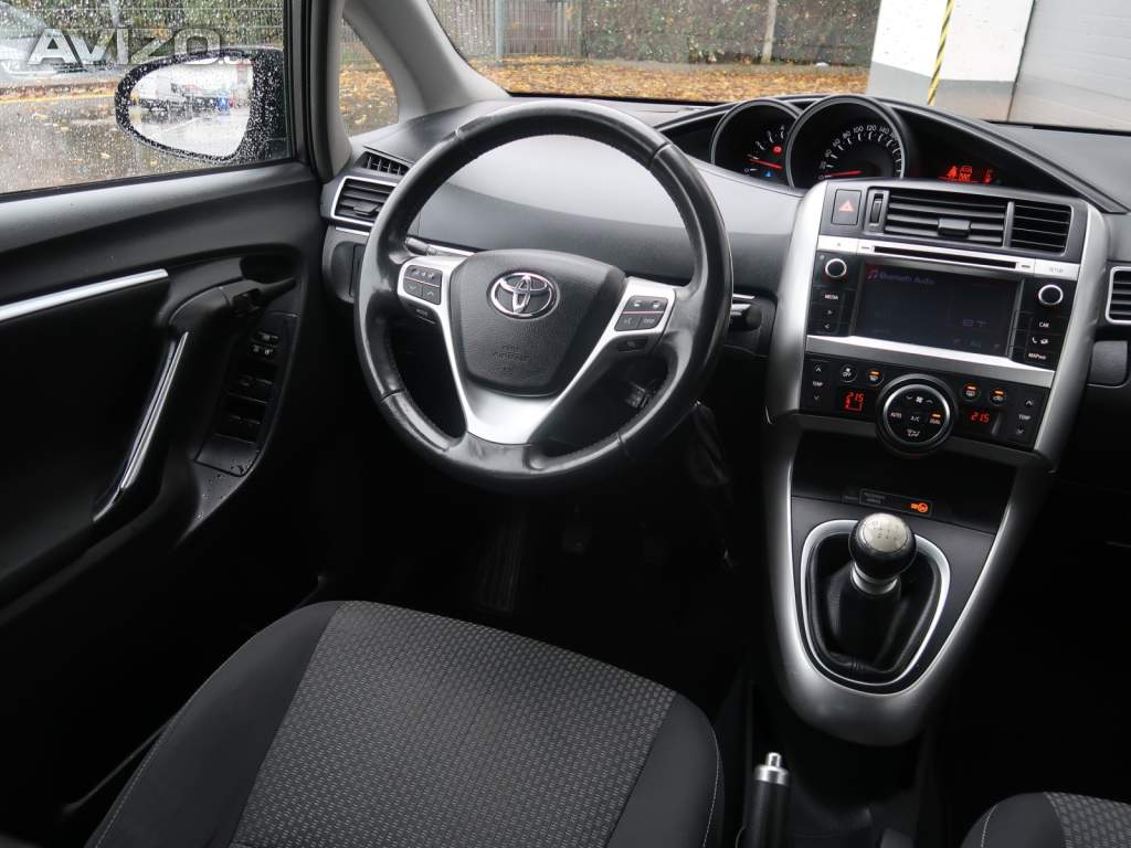 Foto inzerátu Toyota Verso 2.0 D-4D