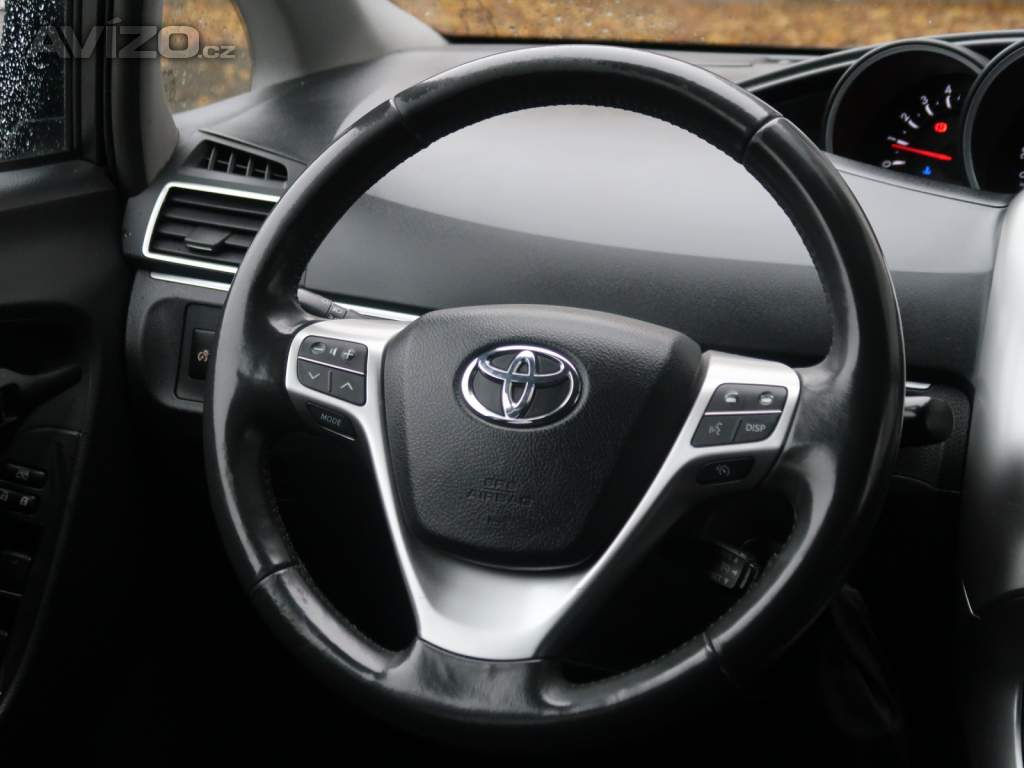 Foto inzerátu Toyota Verso 2.0 D-4D