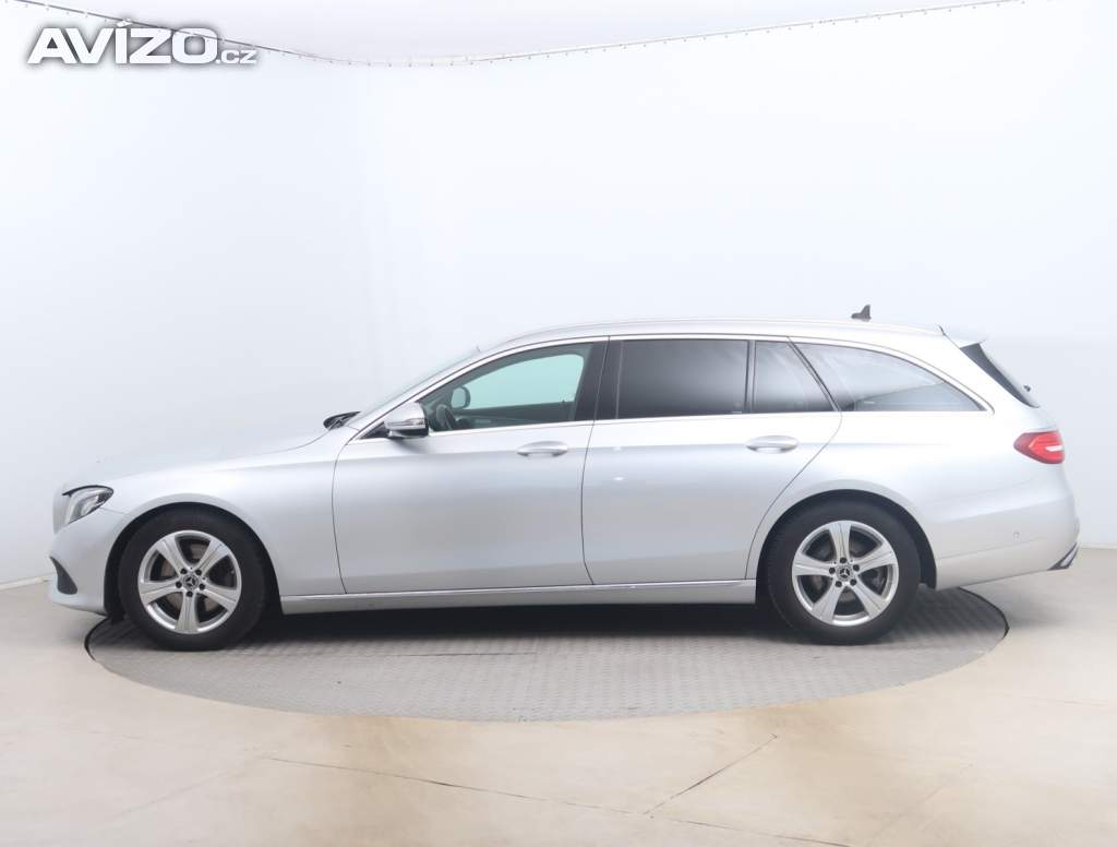 Foto inzerátu Mercedes E E 220 d 4MATIC