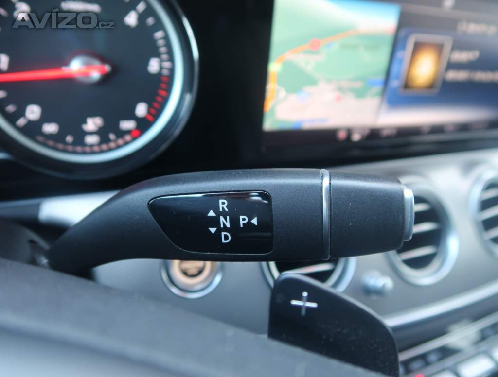 Foto inzerátu Mercedes E E 220 d 4MATIC