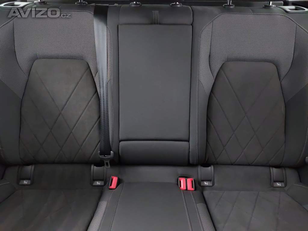 Foto inzerátu VW Golf 1.5 eTSI