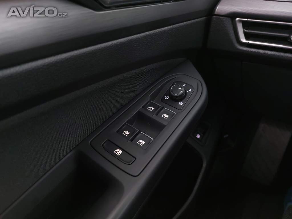 Foto inzerátu VW Golf 1.5 eTSI