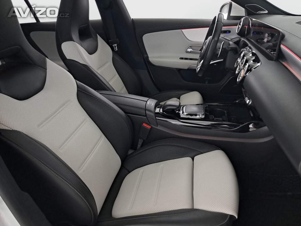 Foto inzerátu Mercedes CLA 35 AMG
