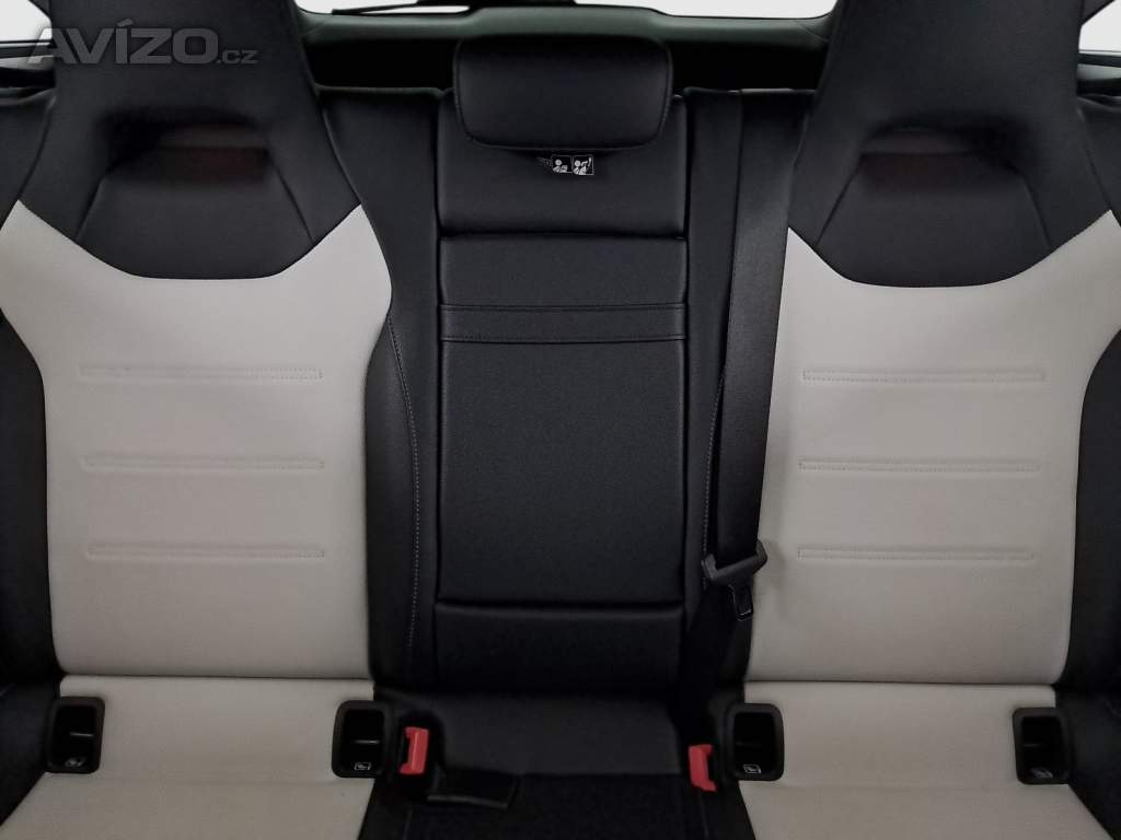 Foto inzerátu Mercedes CLA 35 AMG