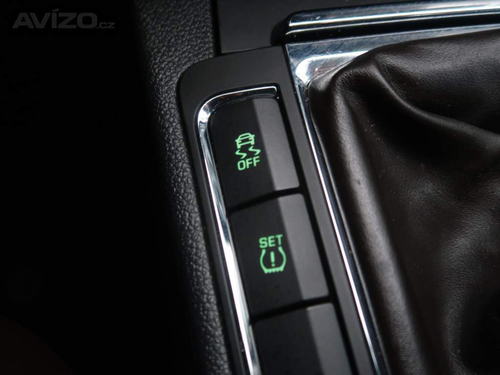 Foto inzerátu Skoda Superb 2.0 TDI