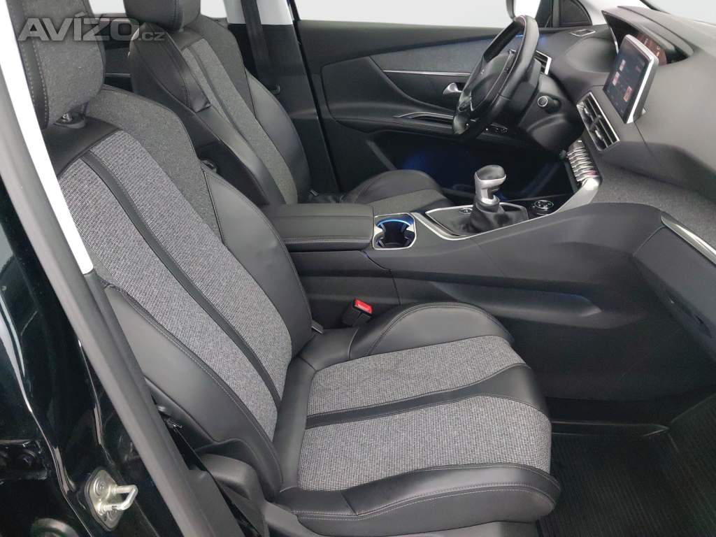 Foto inzerátu Peugeot 5008 1.5 BlueHDi