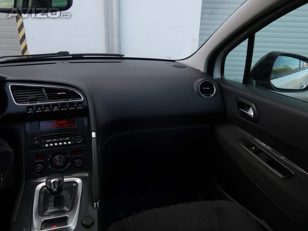 Foto inzerátu Peugeot 3008 Hybrid4